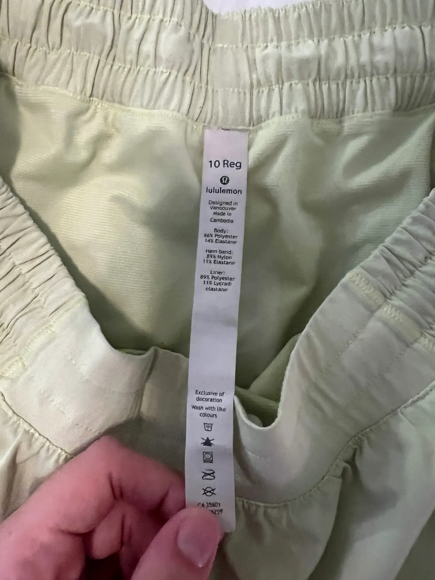 Hotty Hot Short 2.5” - Image 3