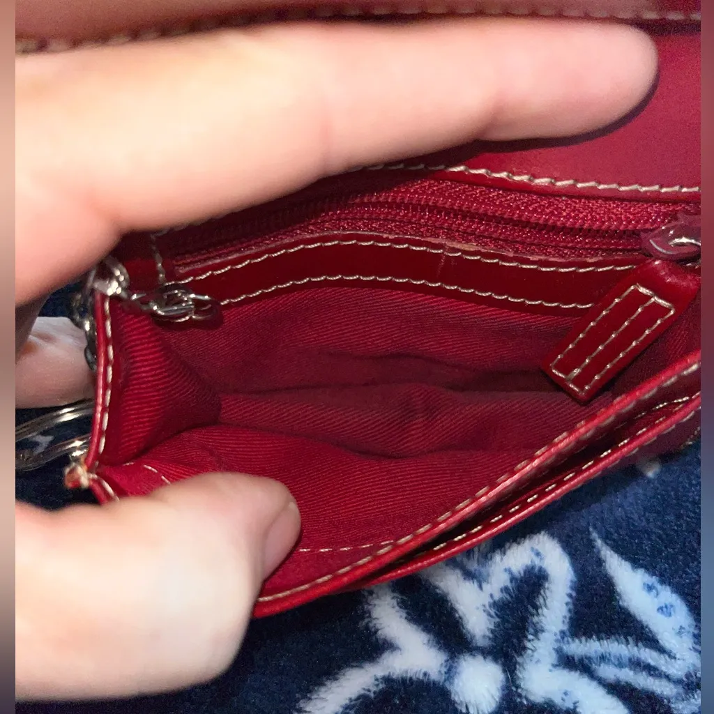 Ralph Lauren Small Bifold Wallet with Keychain Red - Image 4