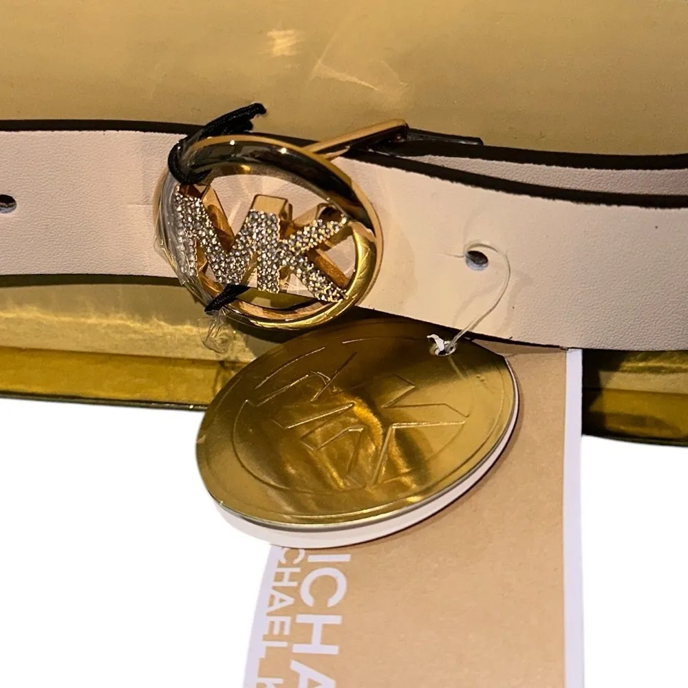 NIB Michael Kors  25MM REVERSIBLE Pave Logo Belt In Box SZ S/M BLING LOGO - Image 3