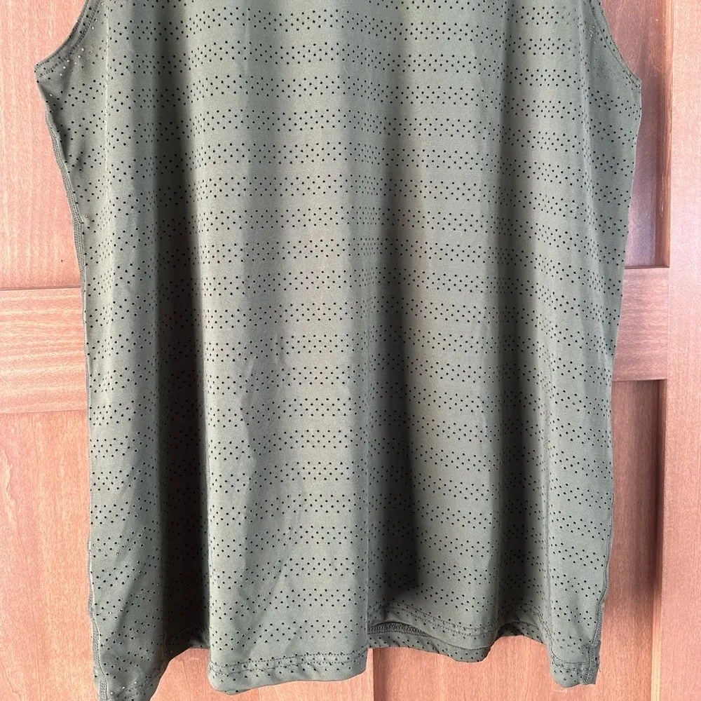 Zyia Active Perforated Chill Tank XXXL​ - Image 2