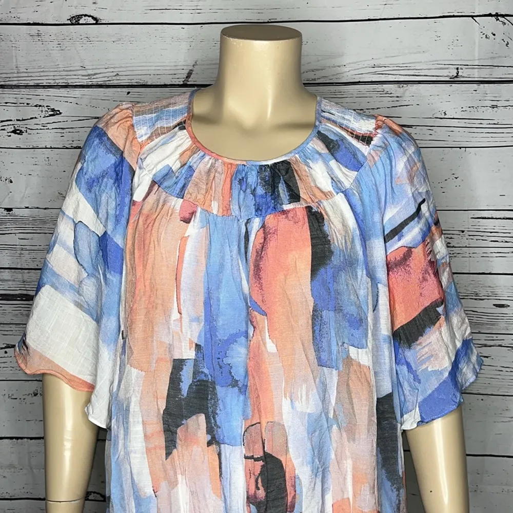 Zac & Rachel Woman Size 2X Watercolor Print Short Sleeve Keyhole Blouse Top Blue - Image 2