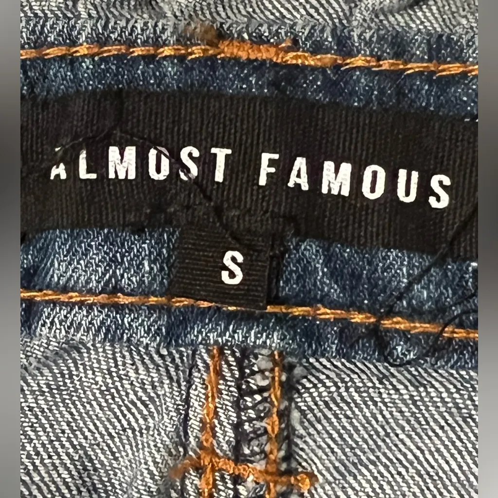 ALMOST FAMOUS Paperbag Waist Denim Jean Skirt Size Small. - Image 7