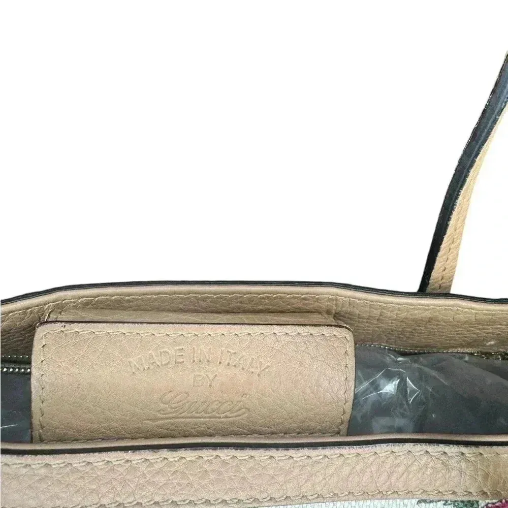 Gucci Vintage Medium Floral Camvas Pink/Beige Leather Tote Bag. - Image 3