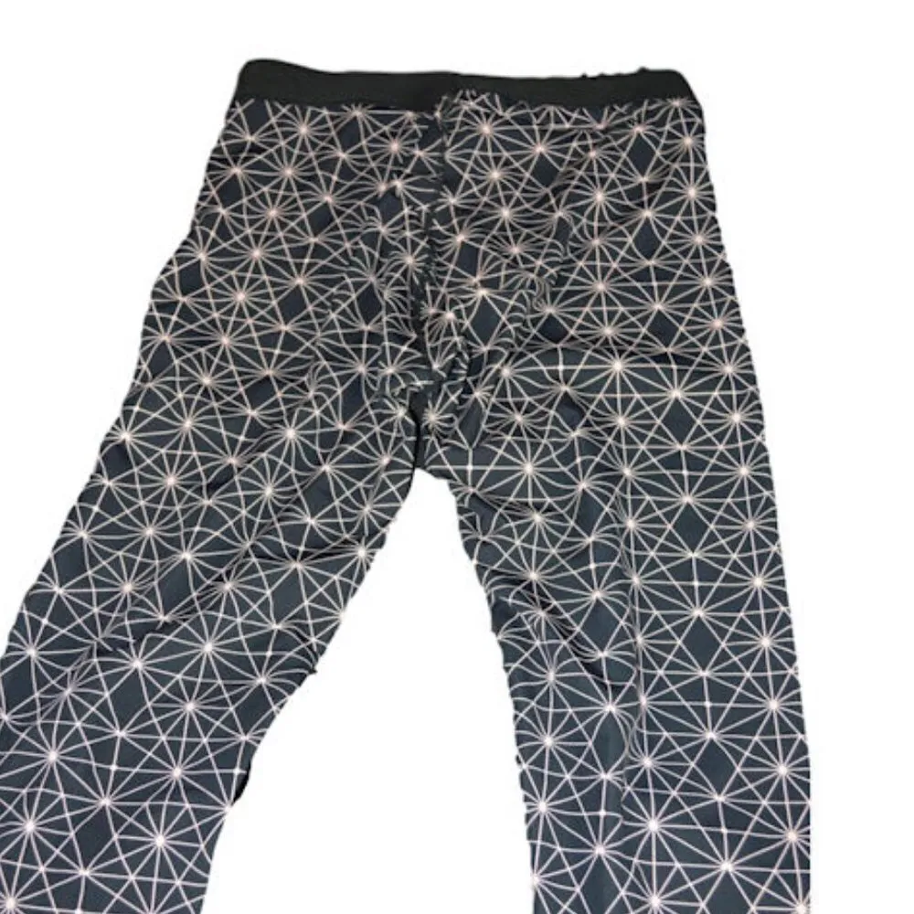 7 Work Out Black & Blush Geometric Leggings 10 - Image 3