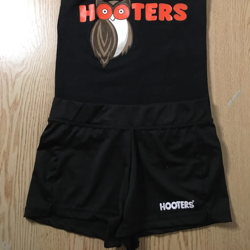 B64 #28 Womens Hooters Girl Uniform Tank Top & Shorts Black Size Xs/Xxs - Image 3