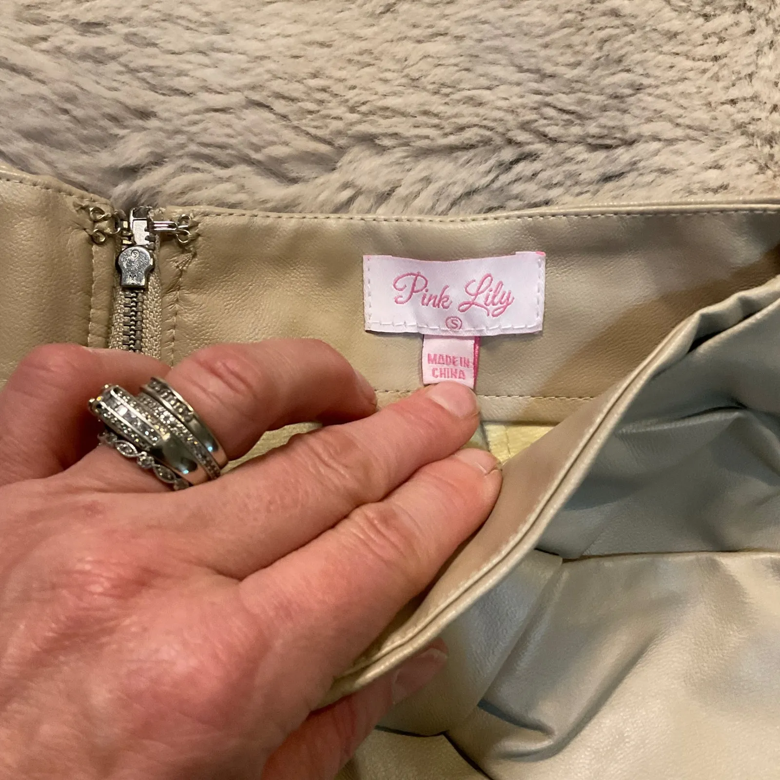 Pink Lily Faux Leather Skort Skirt Tie Front Size Small‎ Tan Womens Shorts - Image 4