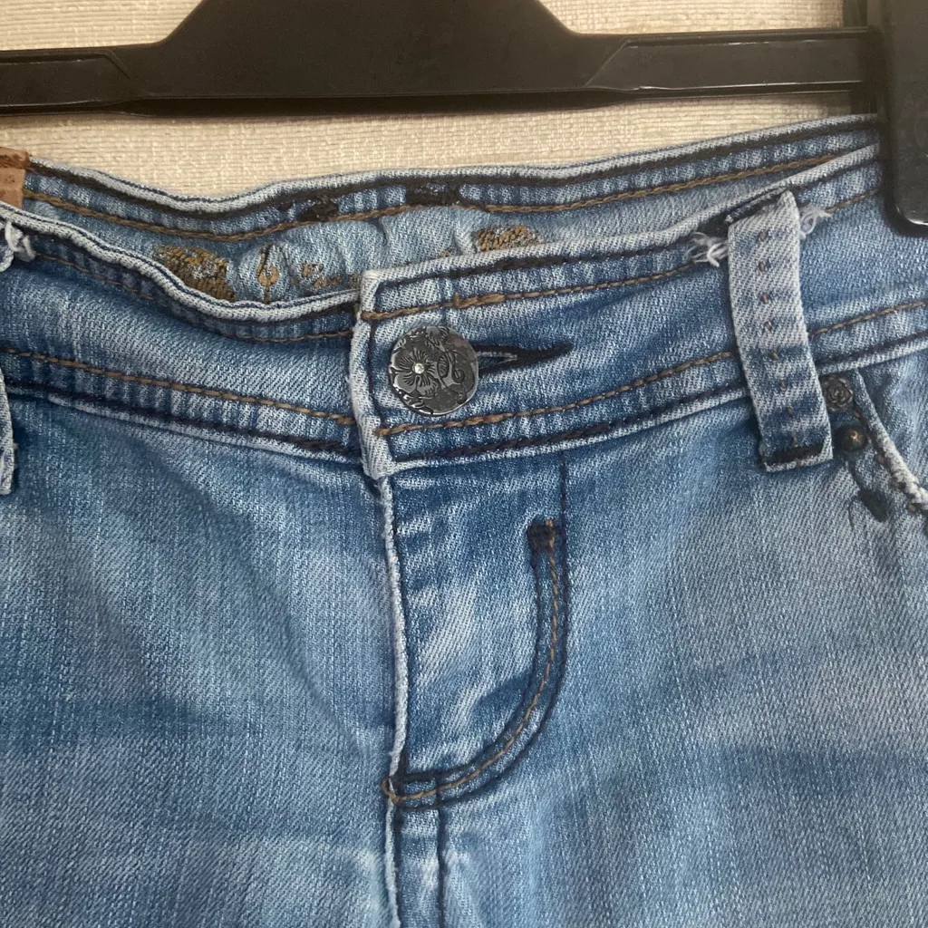 Stradivarius  denim shorts - Image 4