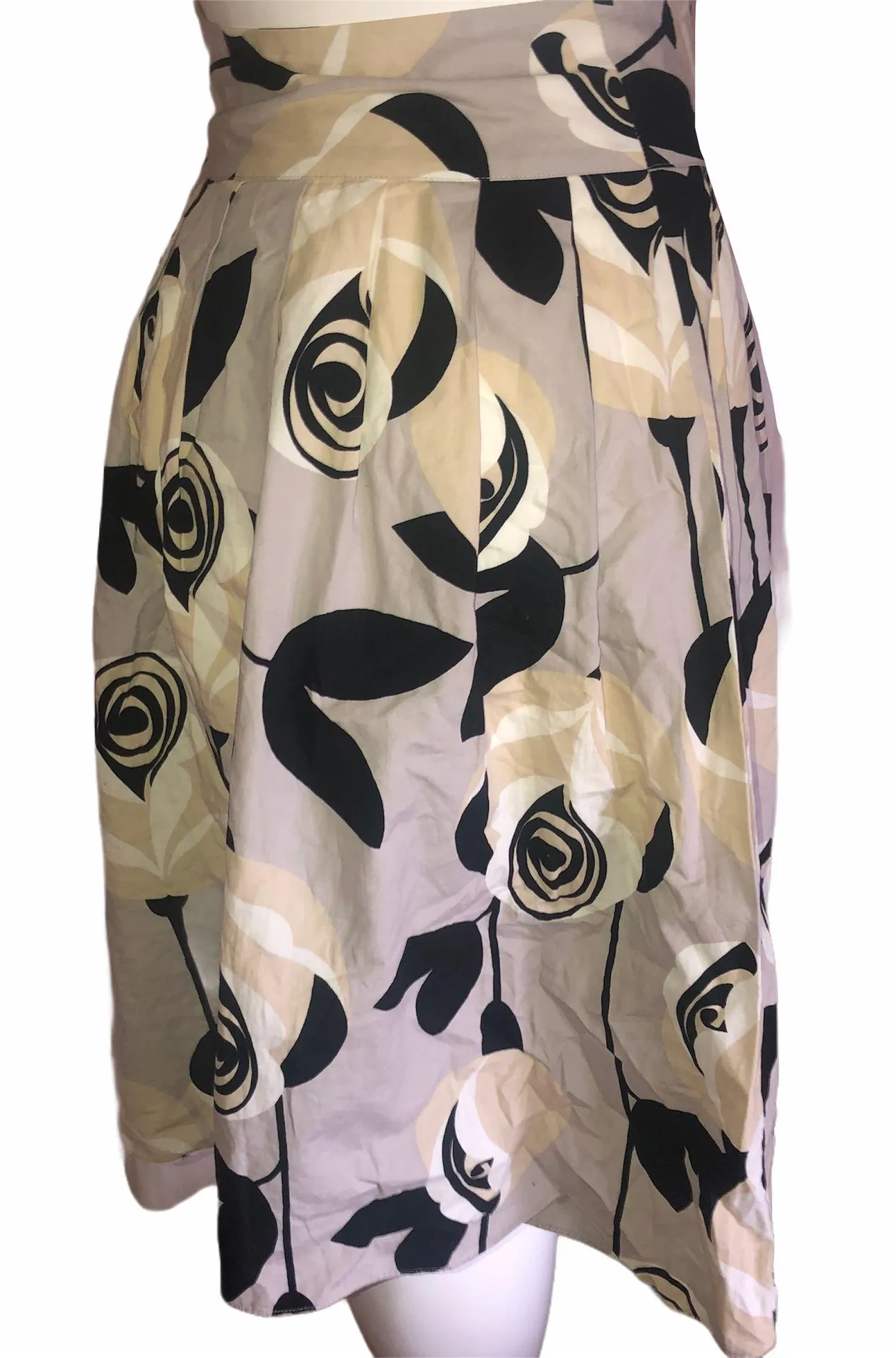 Pleated Floral Skirt - Image 3