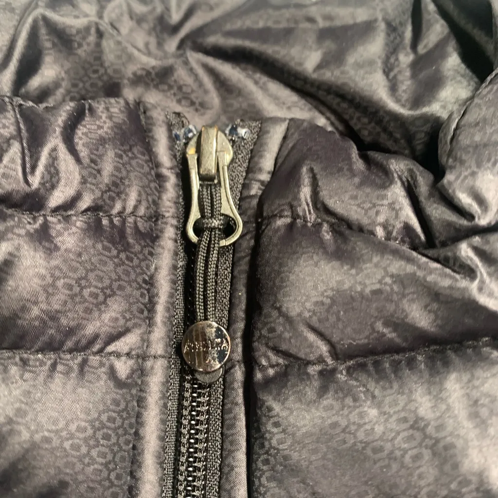 Athleta Black Puffer Vest goose down - Image 4