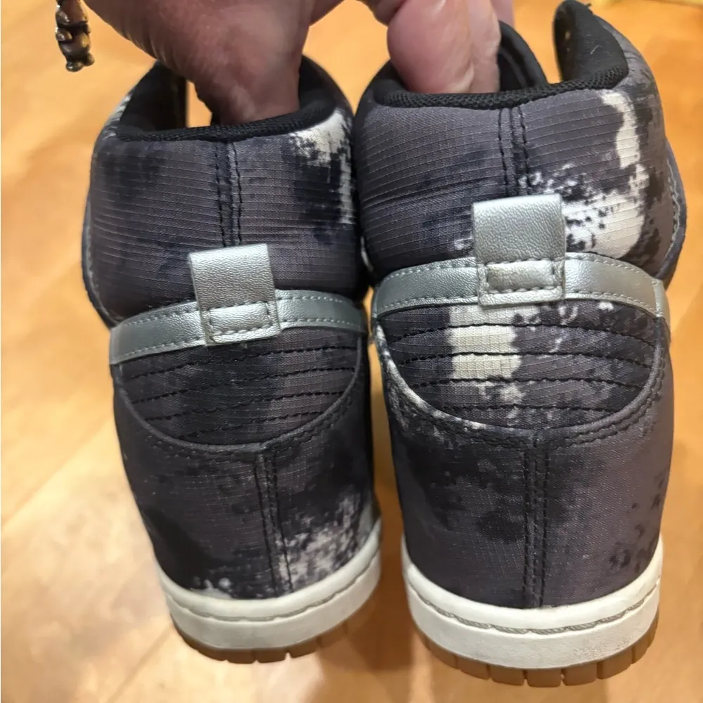 Nike Dunk Sky Hi hidden wedge sneakers gray white print sz 10 - Image 4