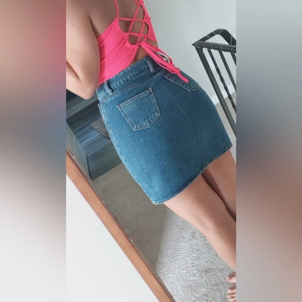 Blue short denim skirt size Medium - Image 3