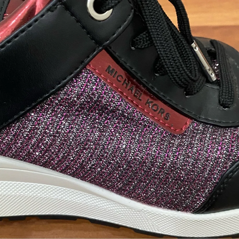 MICHAEL Michael Kors Georgie Trainer Wedge Sneakers Glitter Black/Red Size 7.5M - Image 16