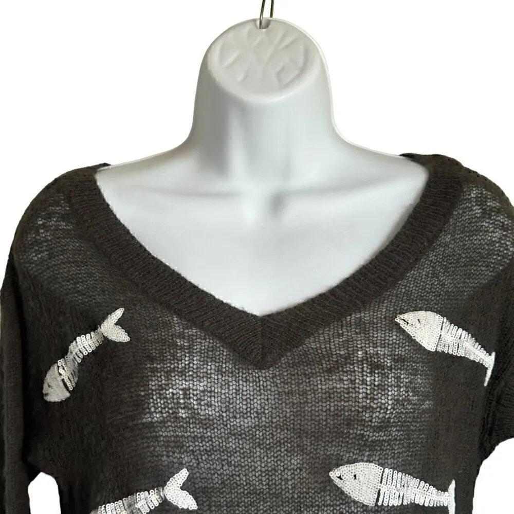 EUC - Wildfox Dinner V-Neck Sweater Sequin Fish in Gray - Size  XS - Image 3