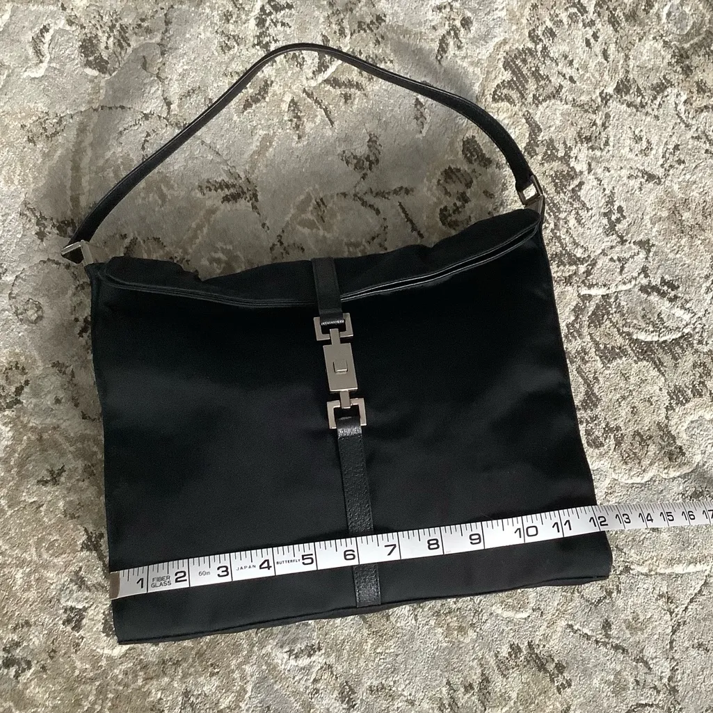 NICE GUCCI nylon bag 🌹🌹🌹 - Image 8