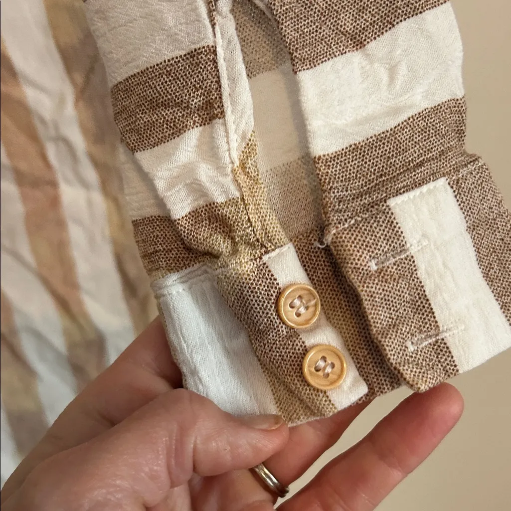 The Nu Vintage Tan and White Striped Button - Image 5