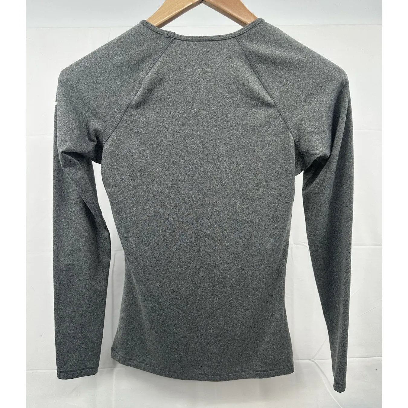 Nike Pro Dri-Fit Womens Long Sleeve T-Shirt Heather Gray Thumb Holes Size S Logo - Image 4