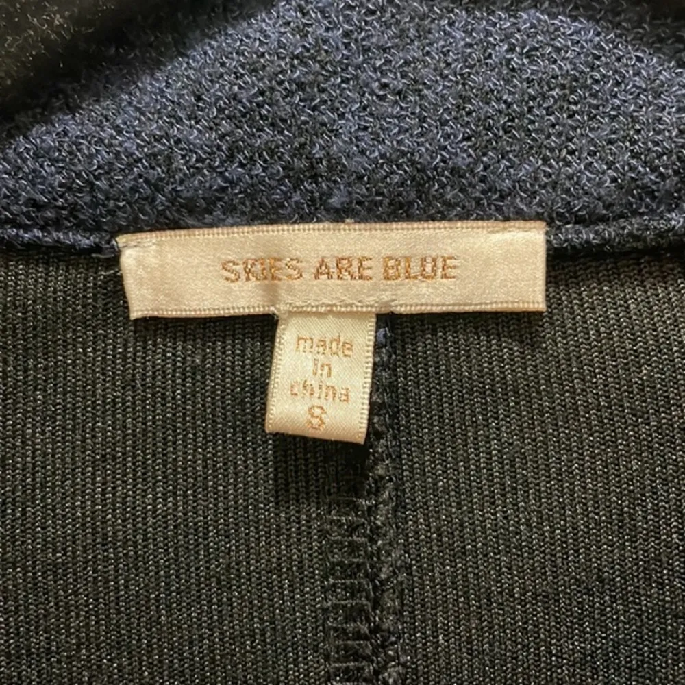 Skies Are Blue Gray & Blue Full Zip Tie Waist Sweater Cardigan - Image 4