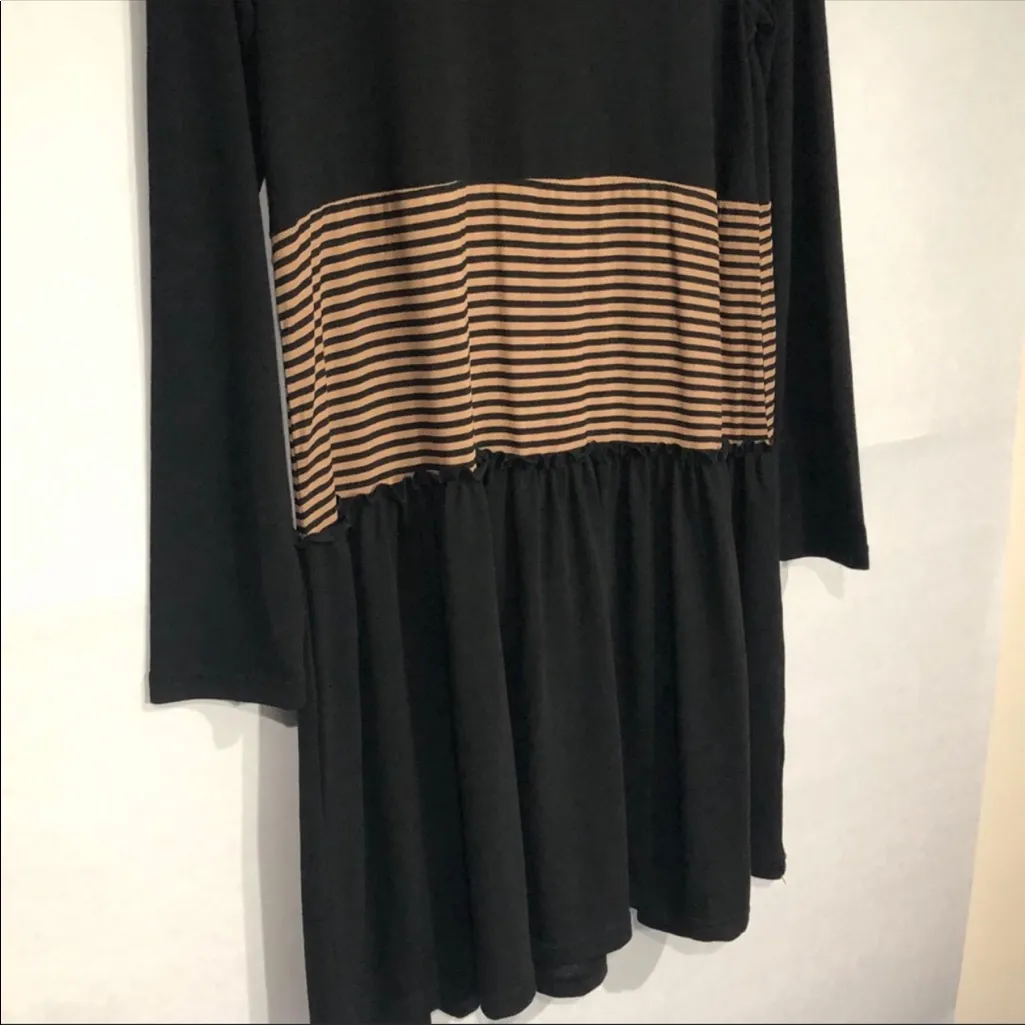 Suzanne Betro Black & Camel Tiered Dress Long Sleeve‎ Size Small - Image 4
