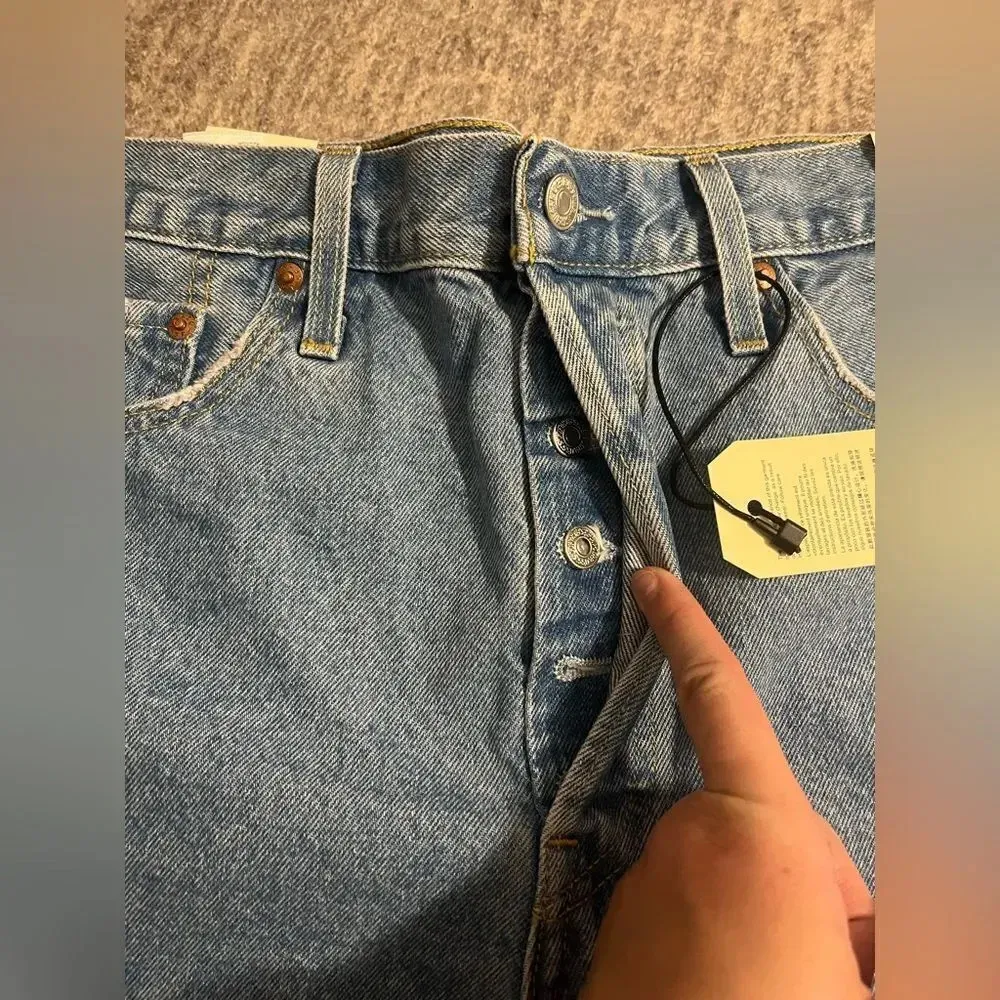 Levi's 501® Original Cutoff Denim Shorts Ojai Light Stone Size 33 - Image 6