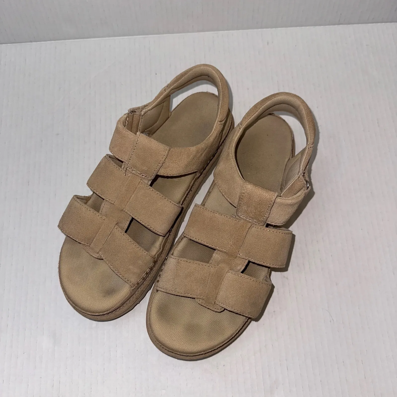 UGG Goldenstar Strap Sandal Womens 10 Driftwood Tan Suede Platform Strap Sandals - Image 8