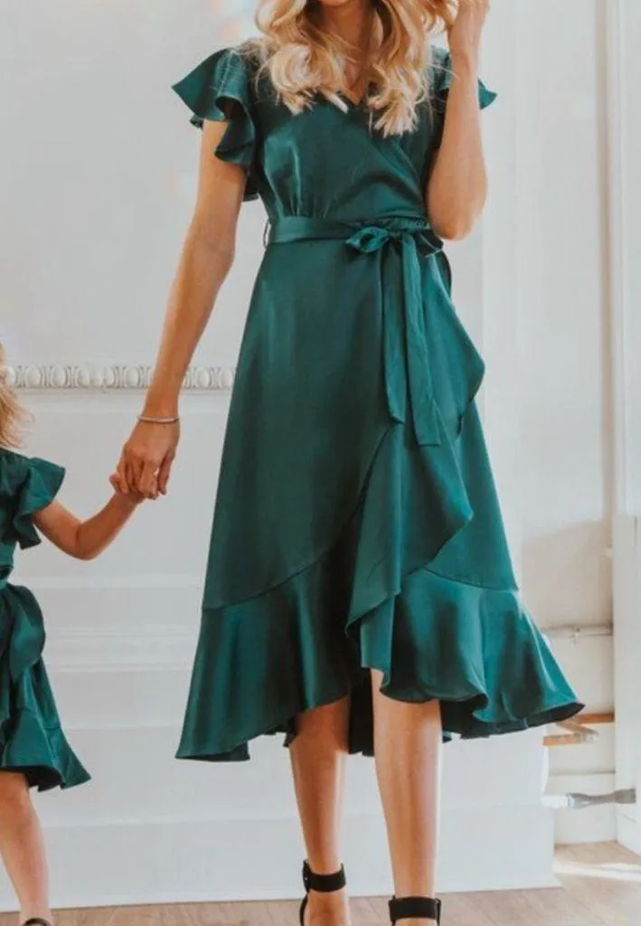 NWT Ivy City Co Maggie Dress Emerald Green Satin Wrap Flutter Sleeve Size XXS - Image 6