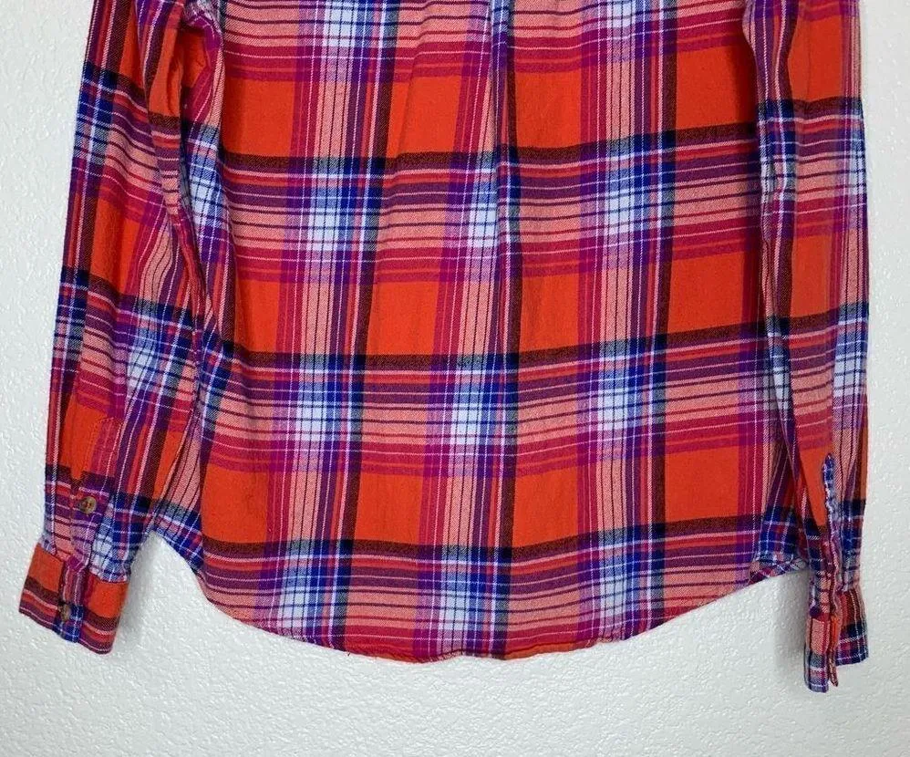 I Love H81 Los Angeles Women’s Flannel Long Sleeves Button Down Shirt - Image 6