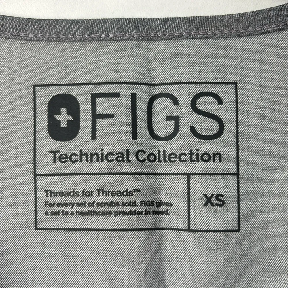 Figs Threads for Threads Caterina One Pocket Scrub Top Women’s Size XS in Gray - Image 3