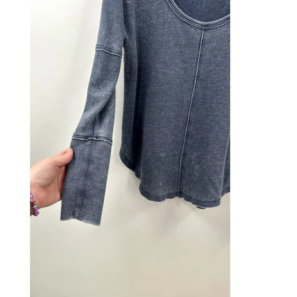 Lucky Brand Grey Blue Long Sleeve Flow Henley Thermal Top Size Small - Image 3
