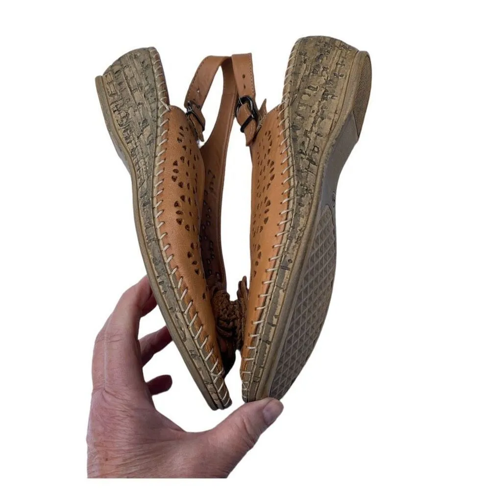 Spring Step size 9.5 (40) Santonio wedge sandal. - Image 3