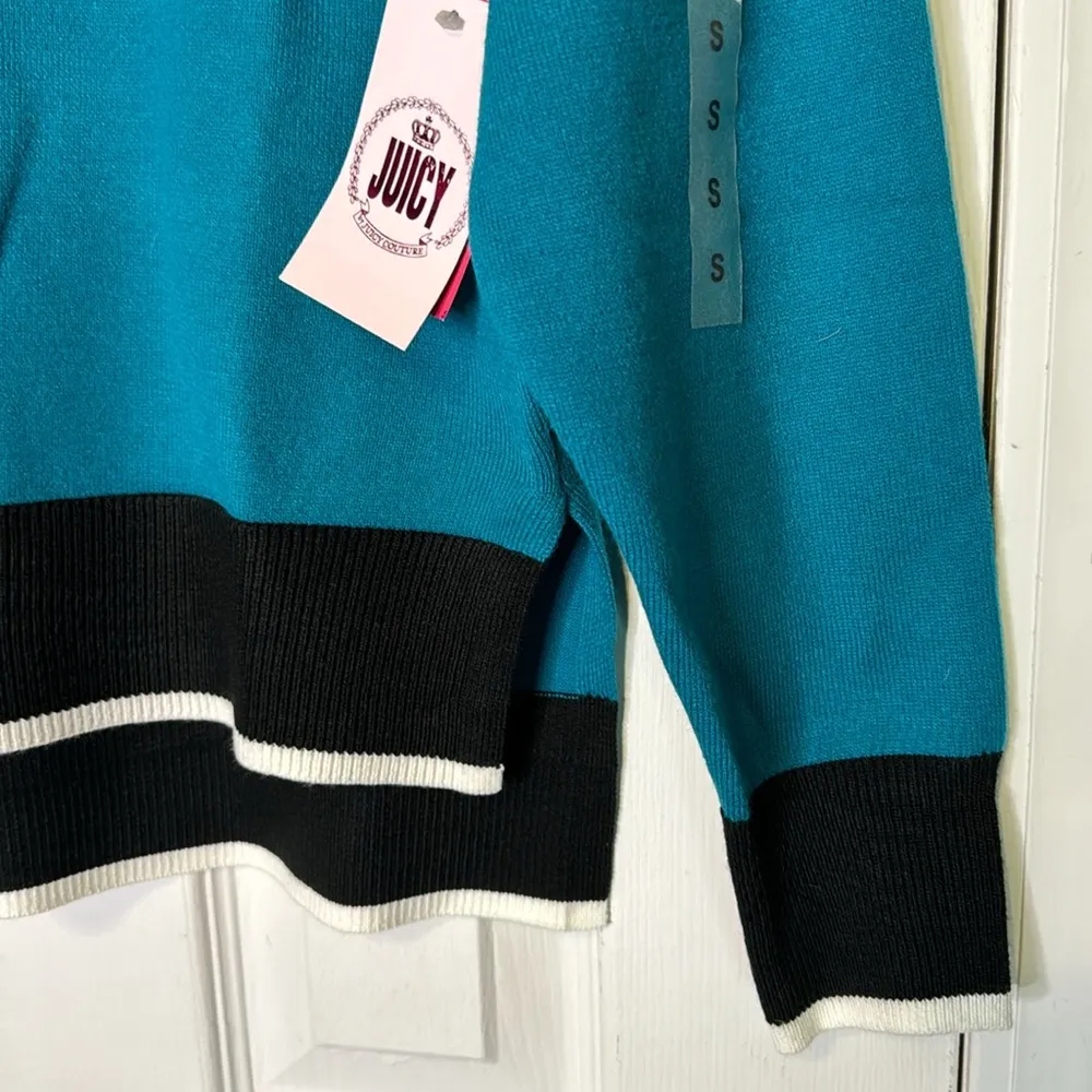 NWT JUICY Sweater Peacock Blue White Black Trim Side Slits Size Small - Image 4