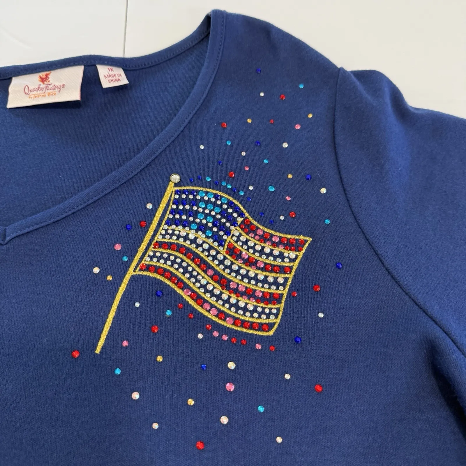 Quacker Factory Blue American Flag Rhinestone Short Sleeve Top Size 1X - Image 5