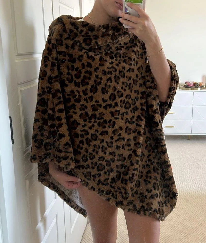 Faux Fur Leopard Poncho Brown Size undefined - Image 6