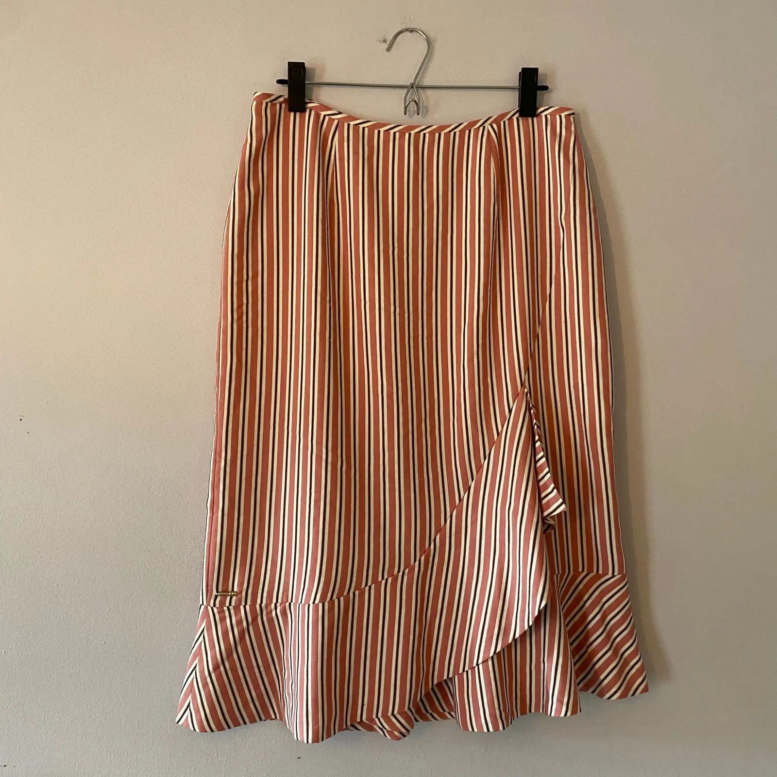 Ted Baker London Coryn Pink White Pinstripe Fit and Flare Skirt size 3 / Medium - Image 2