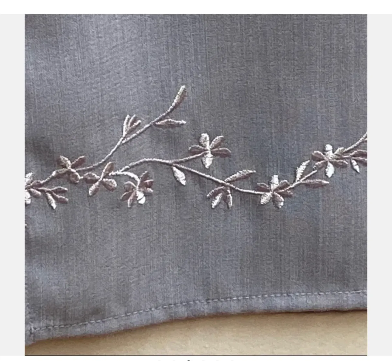 Sz 8 Vintage Long Maxi Skirt W Floral Embroidery - Image 3