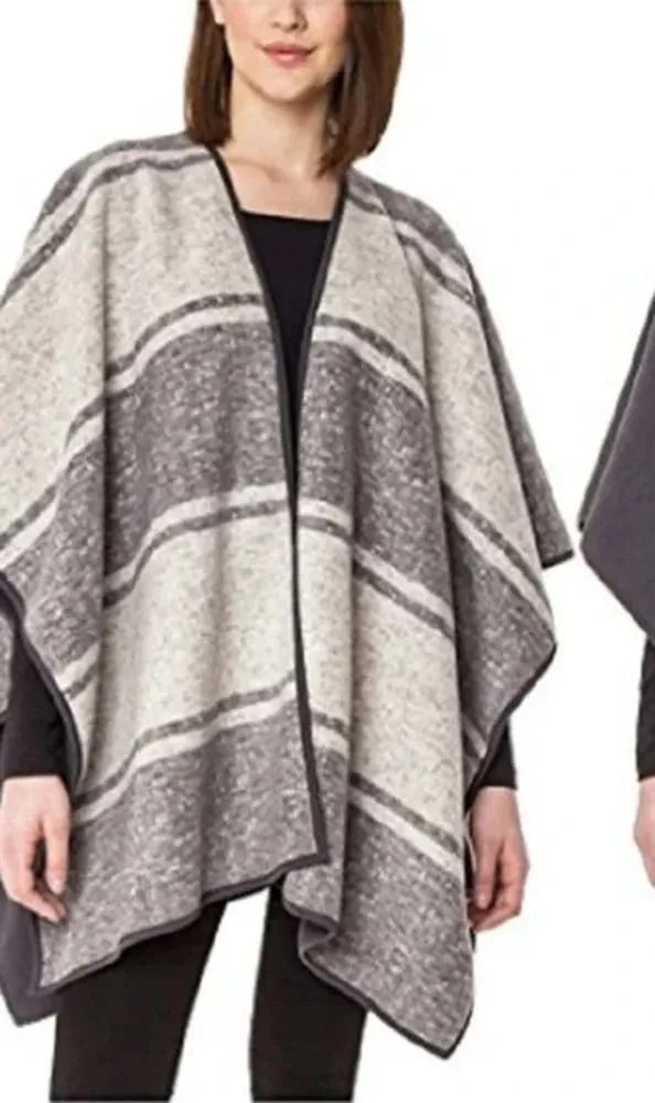 IKE BEHAR Reversible Fleece Poncho Wrap On OS Gray Size undefined - Image 1