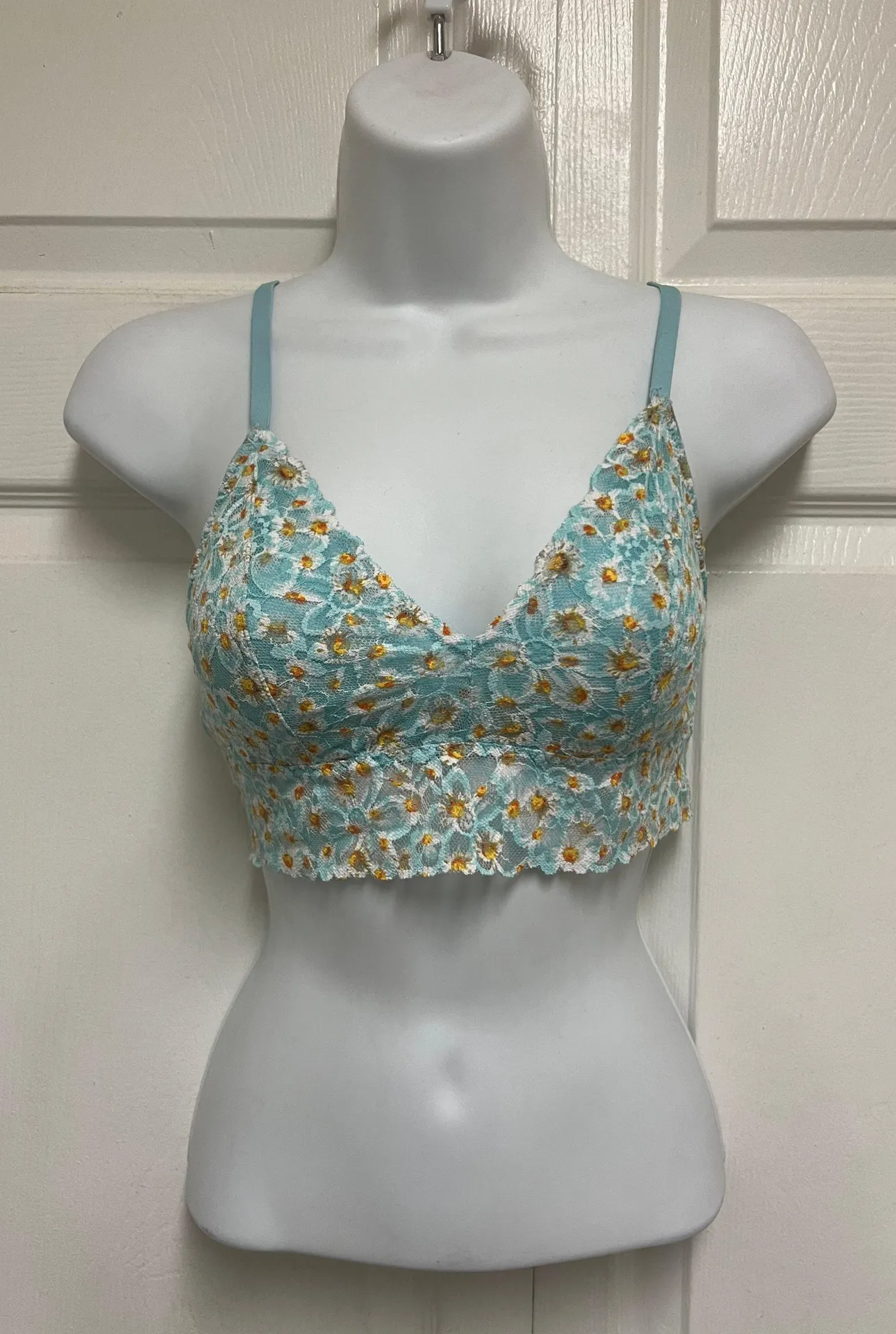 Victorias Secret Serenity Blue Floral Lace Unlined Bralette - Image 4