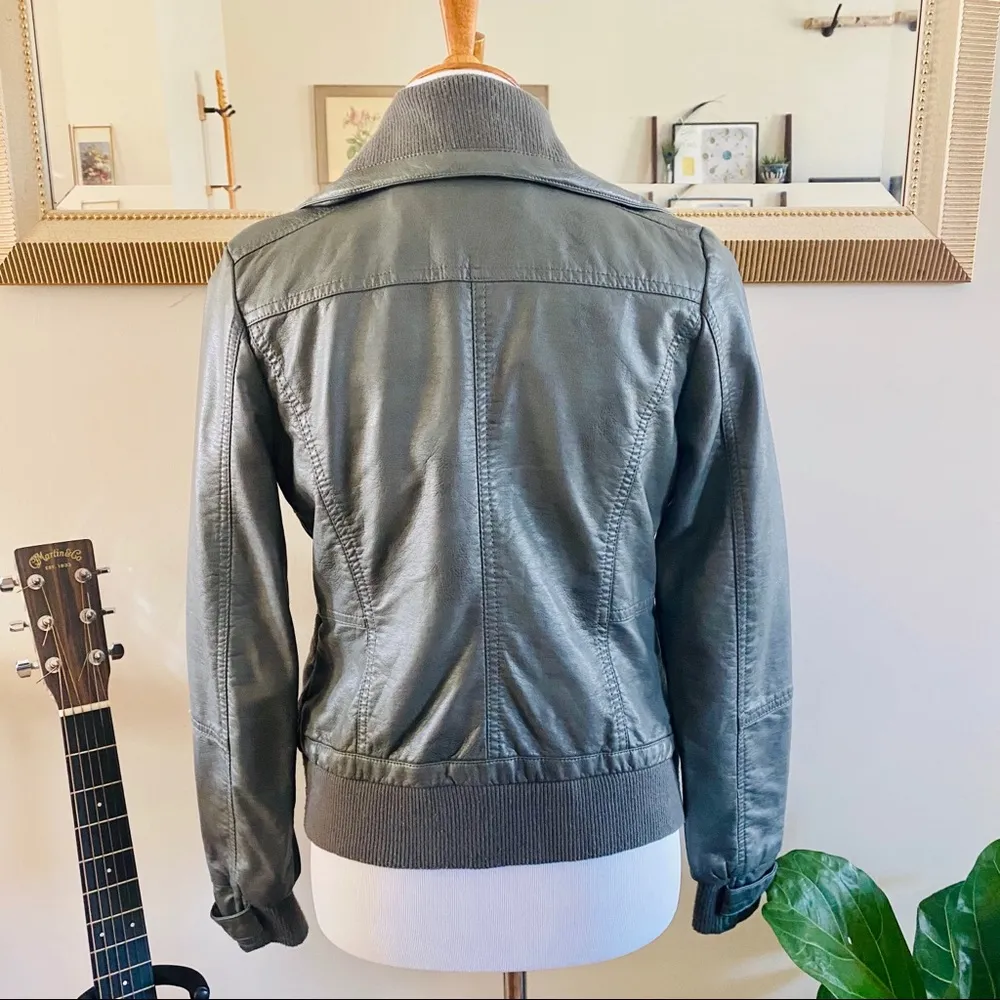 Xhilaration faux leather bomber jacket - Image 5