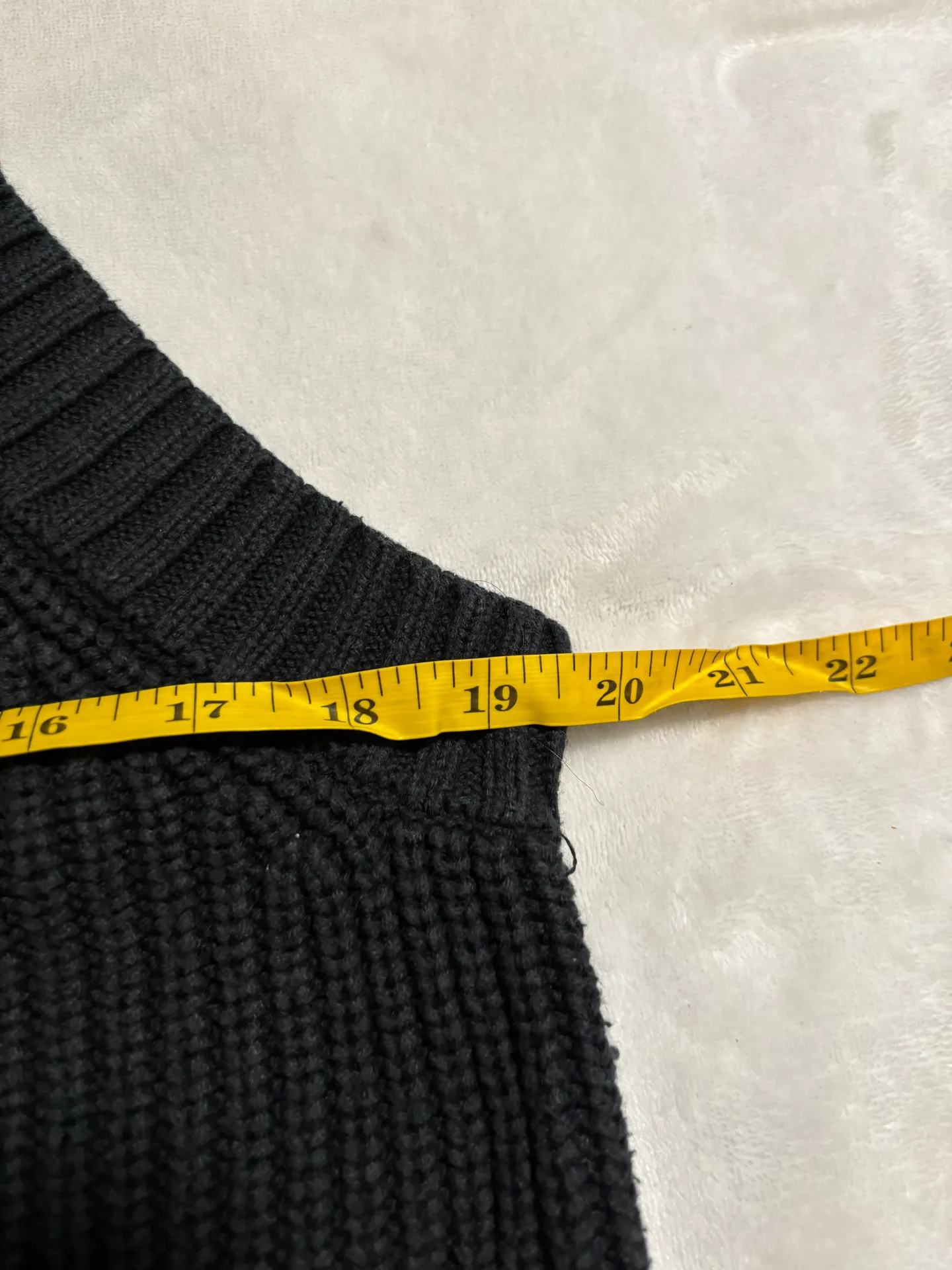 Kendall & Kylie Halter  Knit Tank Top in Black - Image 4