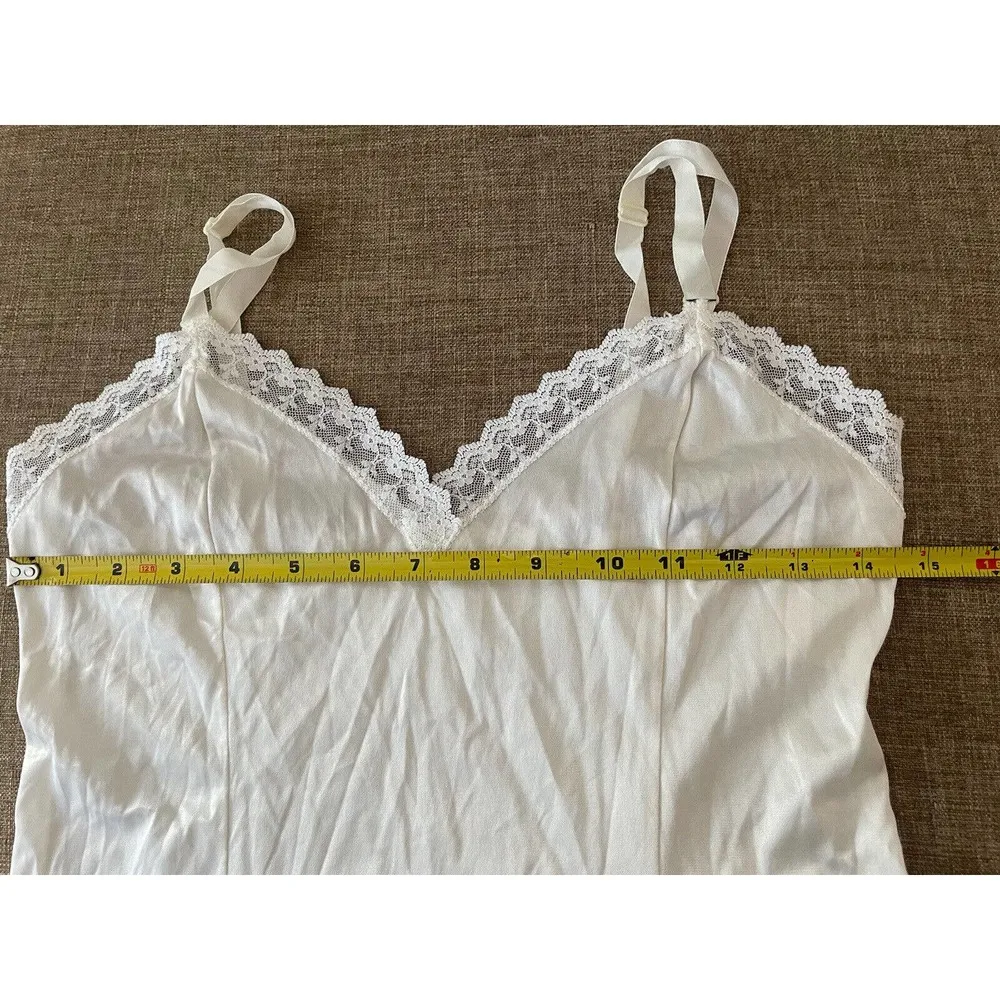Miss Diva New York Full Slip Nightie Size 32 Ivory Lace Trim Nylon Vintage 80’s - Image 5