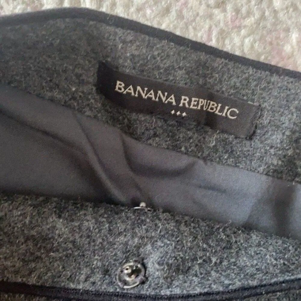 Banana Republic Women's Wool Blend Grey Dark Heather Zipper Skirt Sz 0 - Image 2