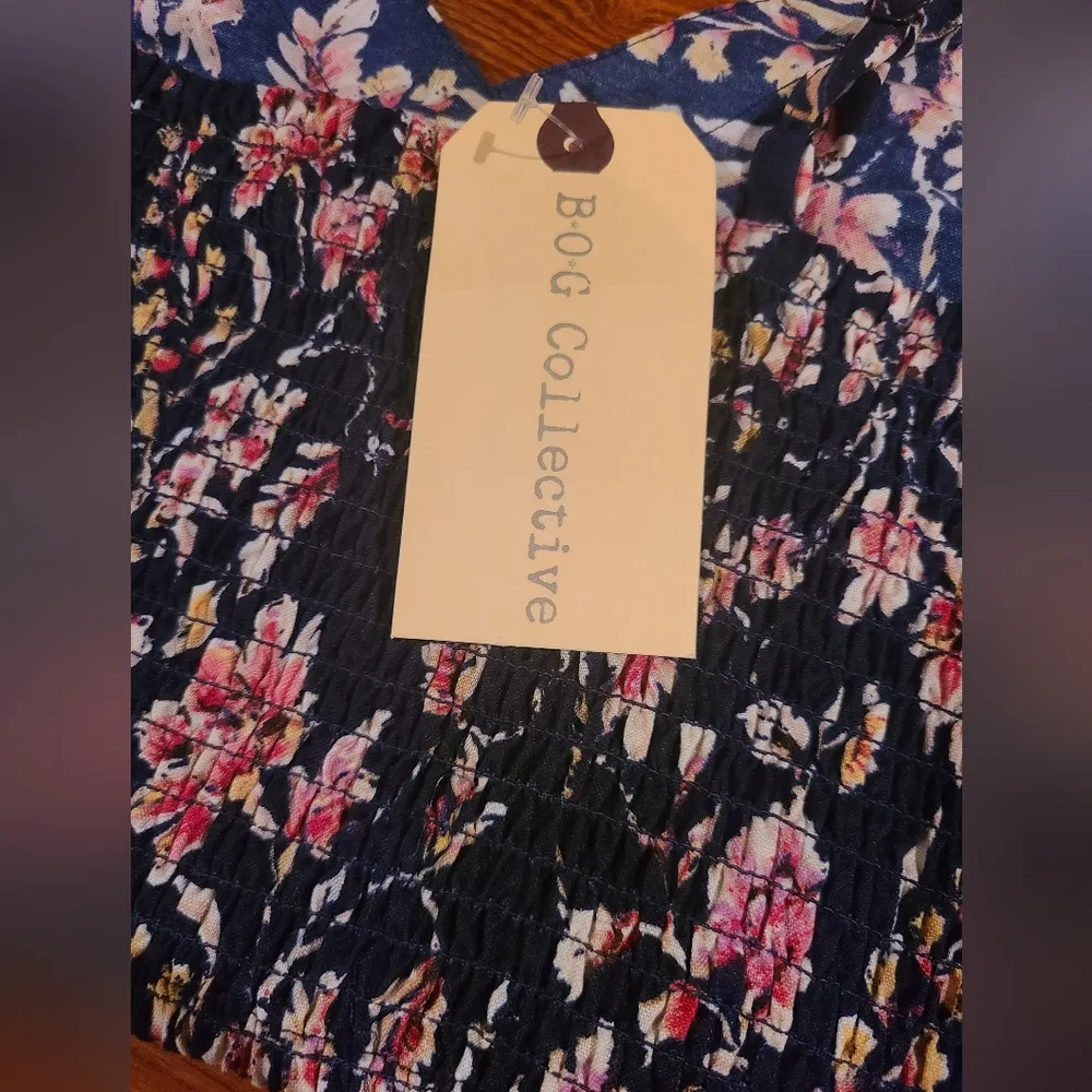 BOG Collective Floral Crop Top Size Medium Black - Image 6