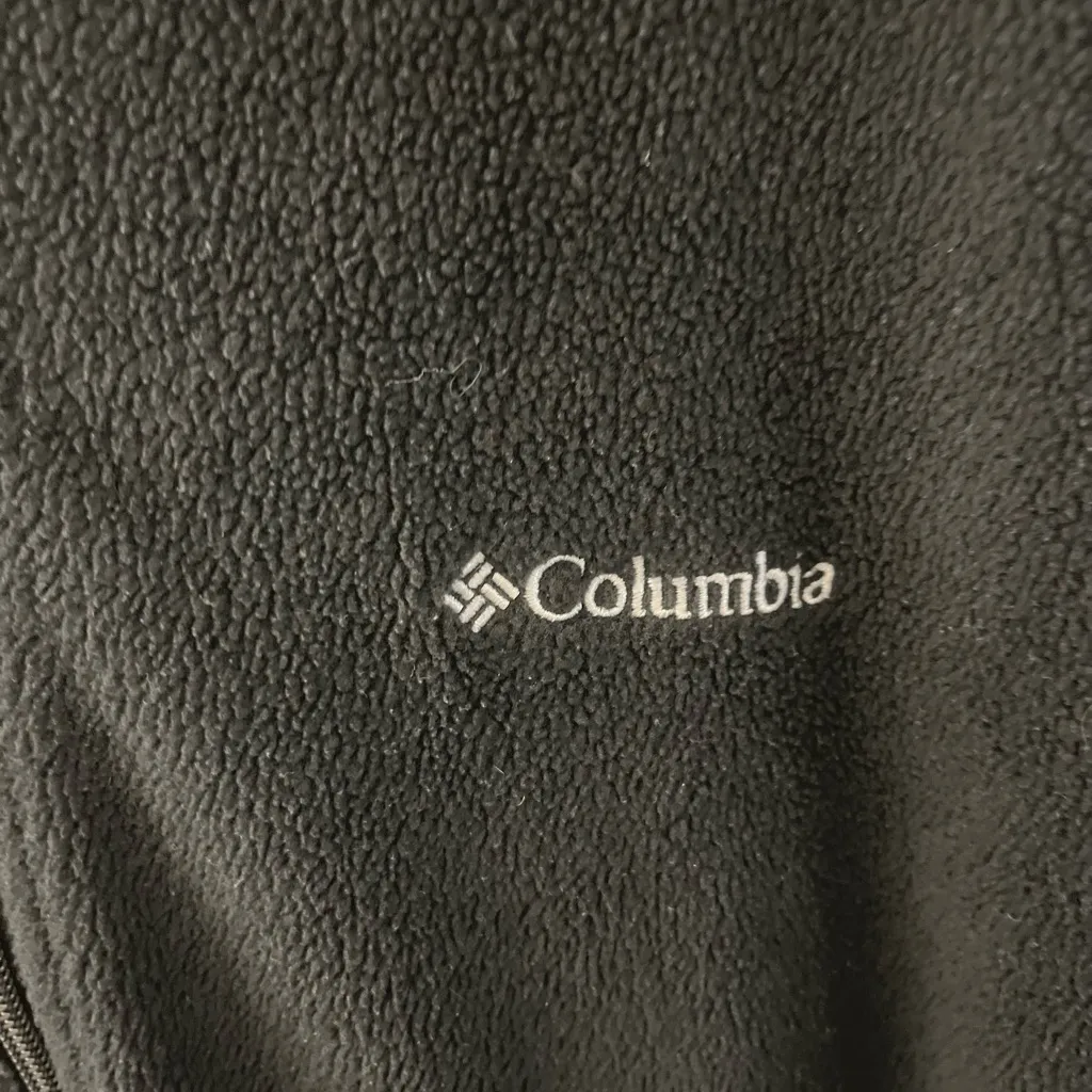 Woman’s Columbia fleece size large - Image 2