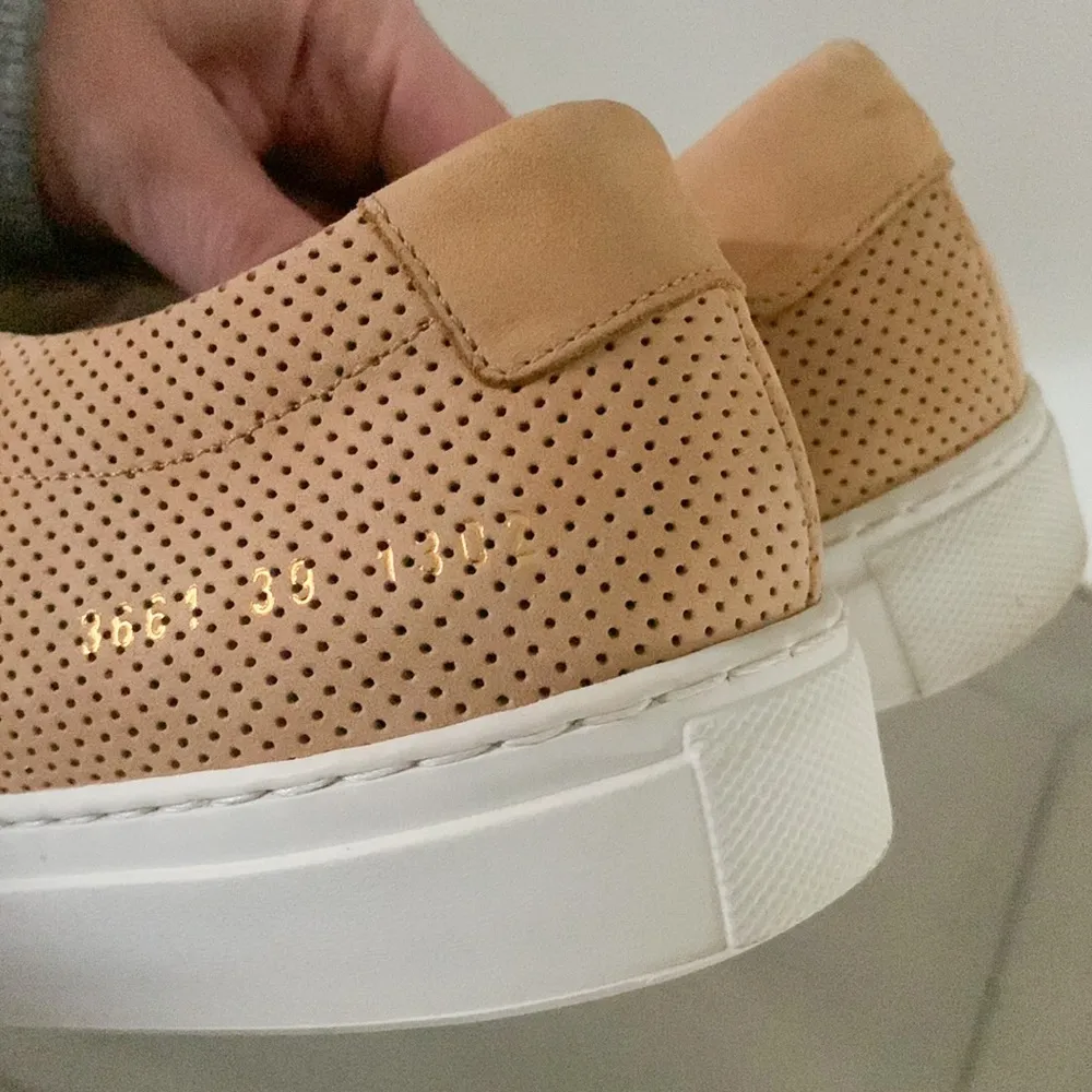 Common Projects Tan Perforated Achilles Low Sneakers Suede camel color 39 9 - Image 11