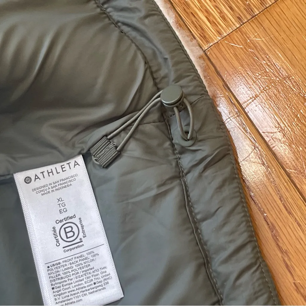 Athleta Hybrid Sherpa Fleece Quilted Lined Cropped Cargo Zip Jacket Womens Large - Image 8