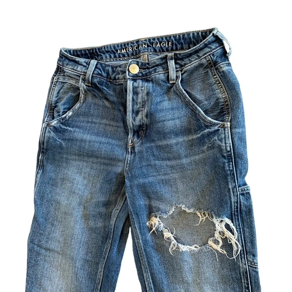 WOMEN'S American Eagle high rise Tomgirl button fly jeans - Image 4