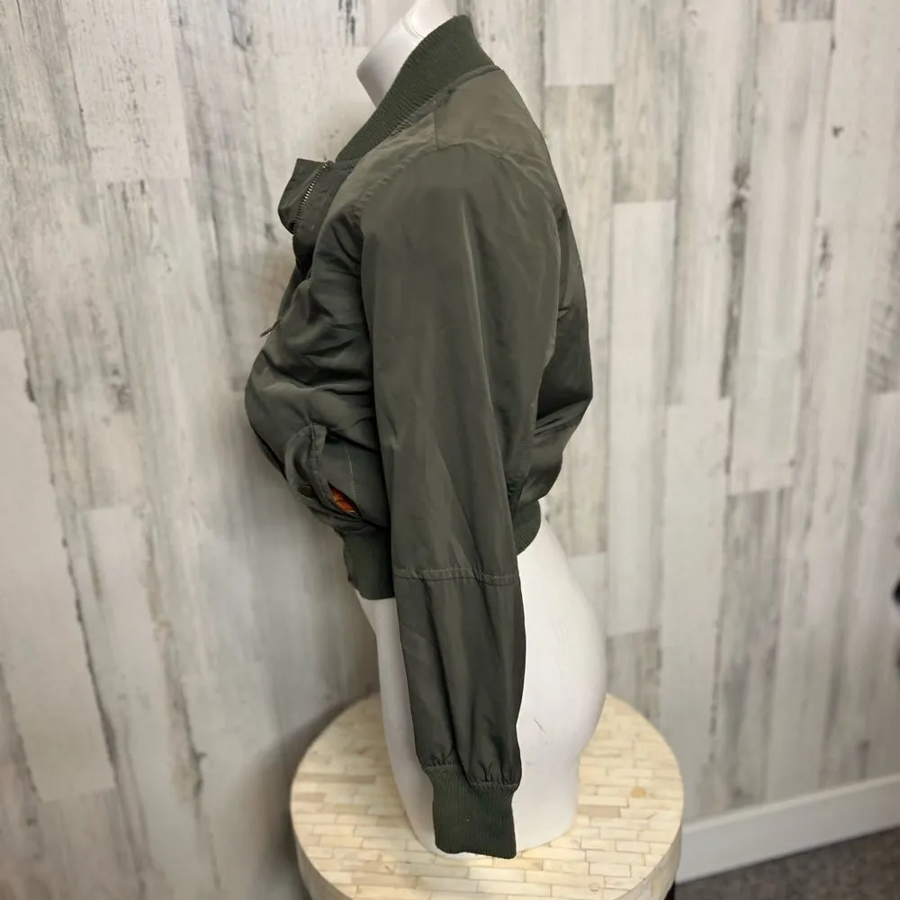 Green jacket  - Image 8