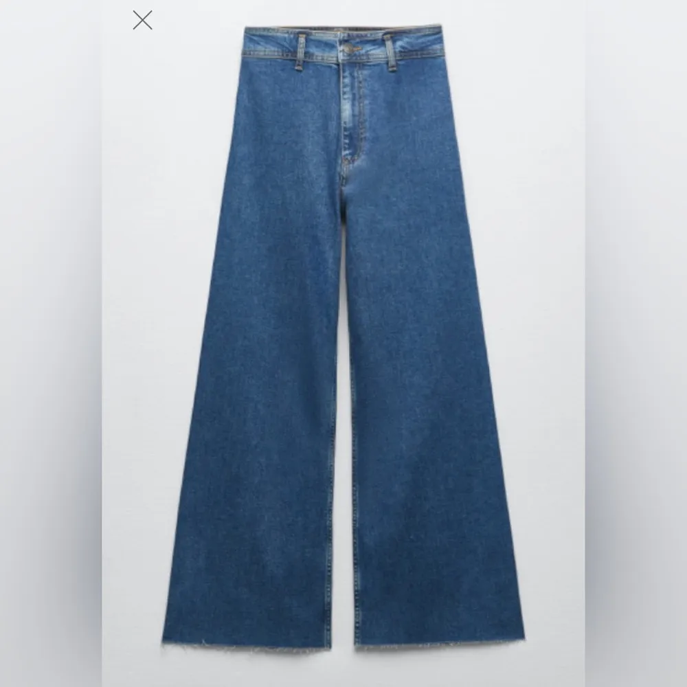 Zara High Waisted Marine Straight Jeans Size 2 (tagged 6) Navy Blue - Image 5