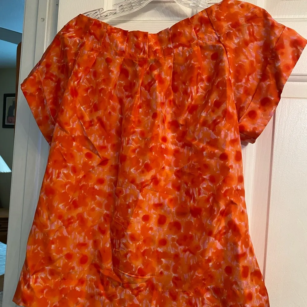 Banana Republic Orange Silk Short Sleeve Blouse Sz XS - Image 4