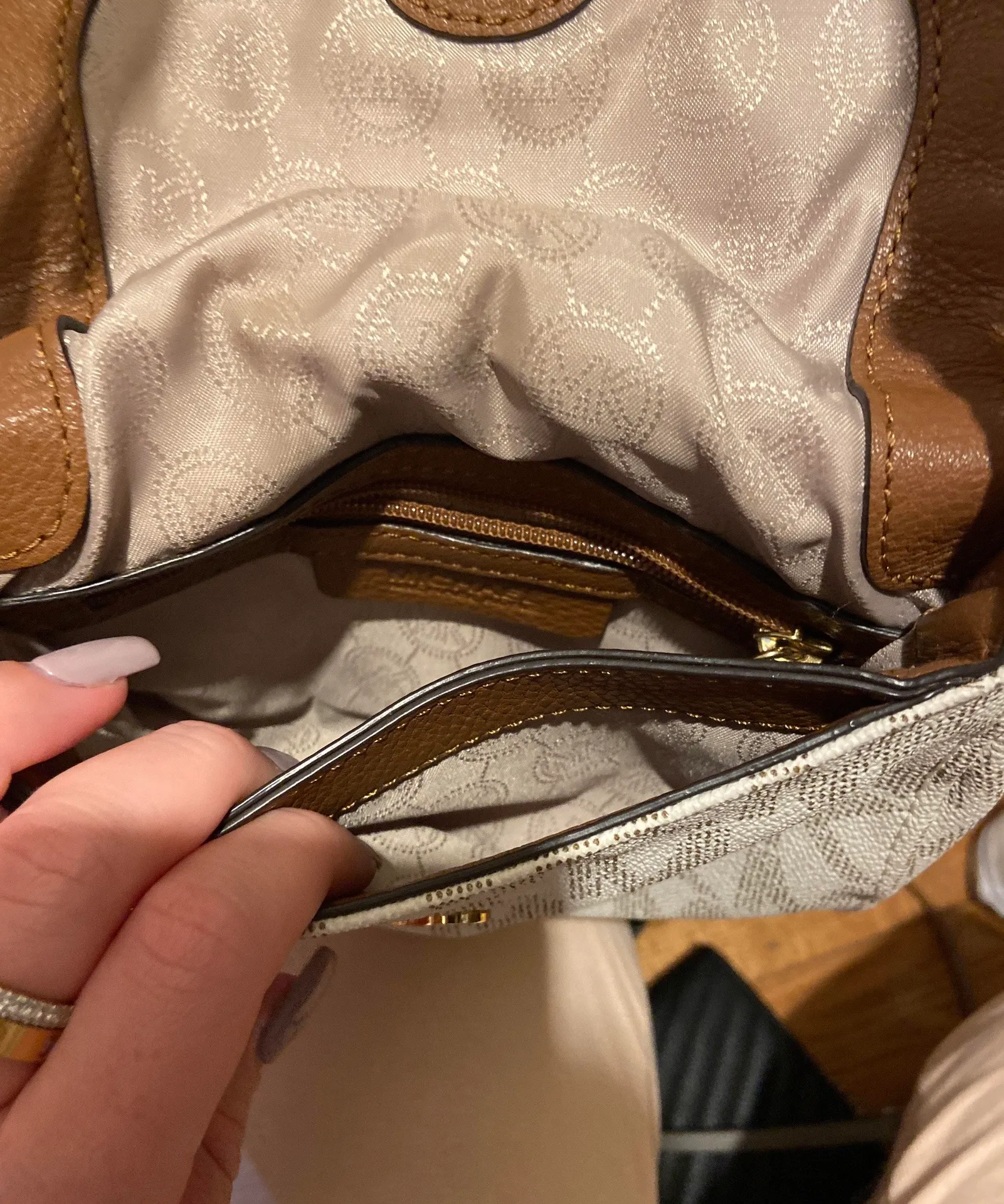 Michael Kors Micheal Kors Crossbody Bag - Image 2