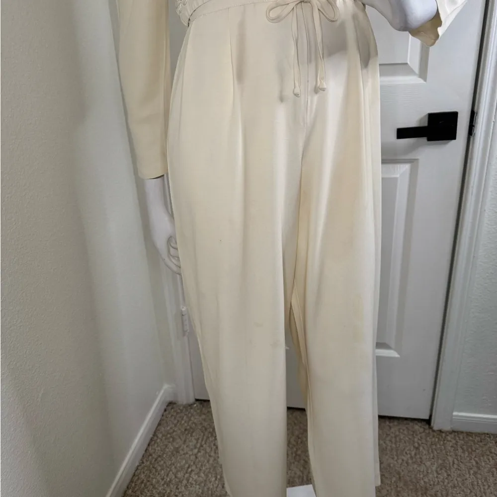 Joseph Ribkoff   Vintage Elegant Cream Jumpsuit.   #56 - Image 8